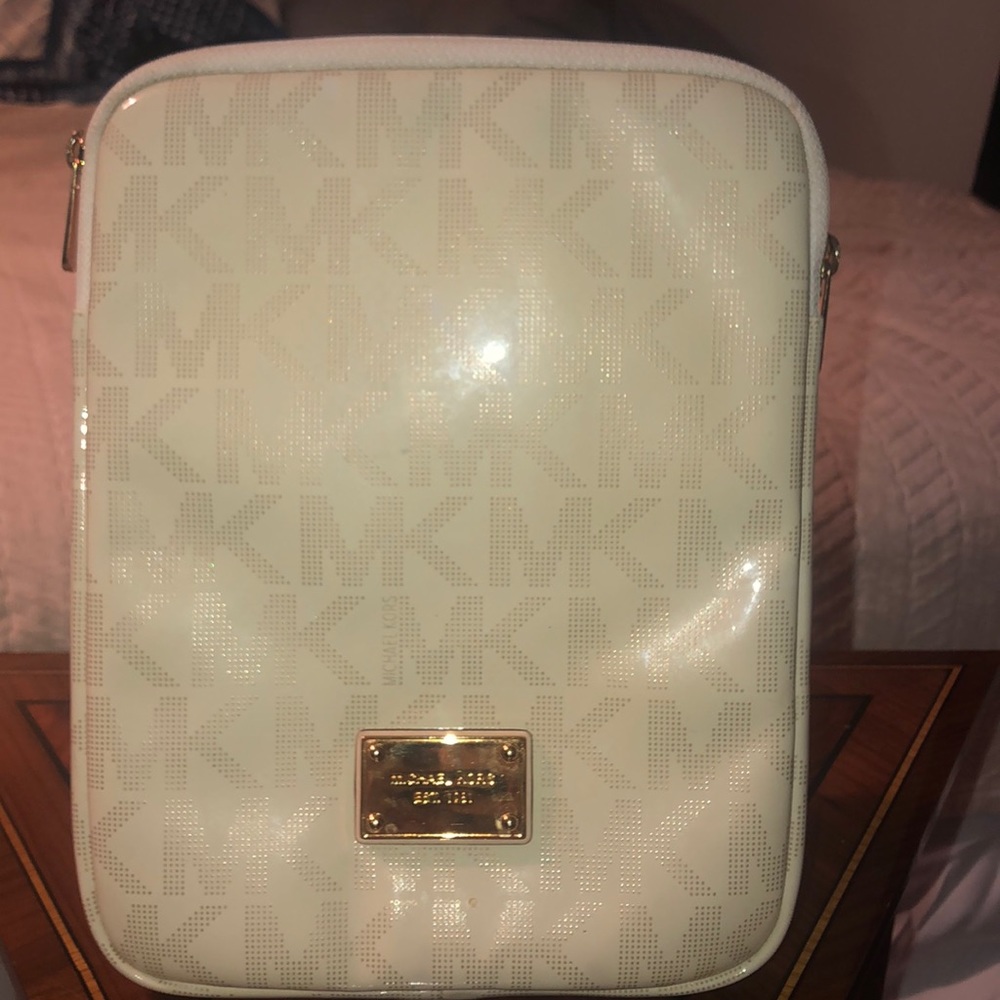 Michael Kors iPad carrier